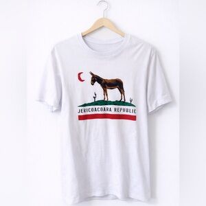 Jericoacoara Republic White - Donkey - Small - Graphic T-Shirt